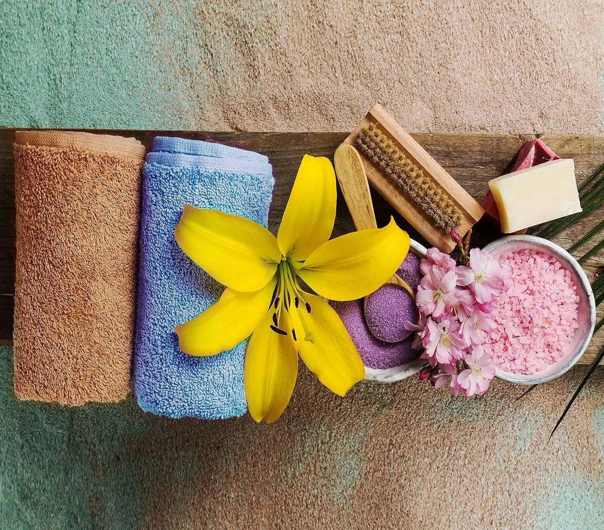 Soft Absorbent Cotton Flannel Washcloths for Bathroom and Face Care